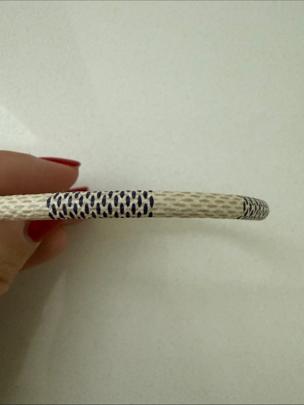 Louis Vuitton Damier Azur Keep It Bracelet - Picture 3 of 7